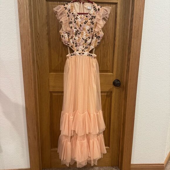 Mac Duggal Floral Embroidered Tulle Gown Sz 6 Peach Pink Tiered Maxi Dress - Picture 2 of 13